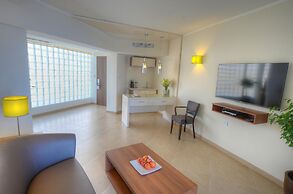 The Preluna Hotel