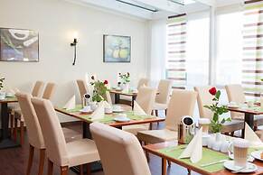 Amedia Frankfurt Russelsheim Trademark Collection by Wyndham