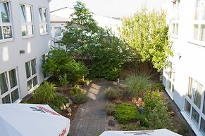 Amedia Frankfurt Russelsheim Trademark Collection by Wyndham