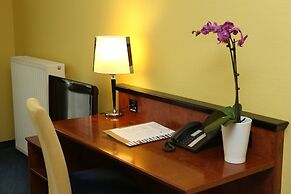 Amedia Frankfurt Russelsheim Trademark Collection by Wyndham