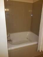 Ramada by Wyndham Glendale Heights/Lombard