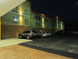 Ramada by Wyndham Glendale Heights/Lombard