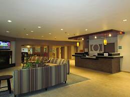 Ramada by Wyndham Glendale Heights/Lombard