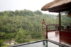 Kupu Kupu Barong Villas and Tree Spa by L'OCCITANE