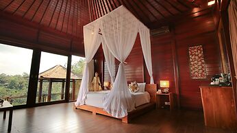 Kupu Kupu Barong Villas and Tree Spa by L'OCCITANE
