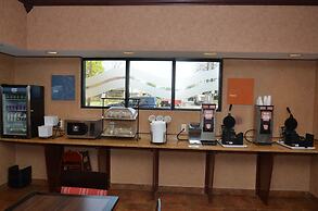 Quality Inn Near Walden Galleria Mall