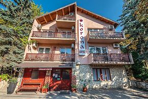 Korona Hotel Panzio