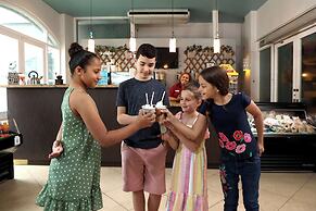 Embassy Suites by Hilton Dorado del Mar Beach Resort