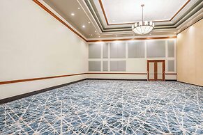 Embassy Suites by Hilton Dorado del Mar Beach Resort