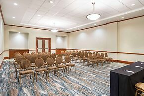 Embassy Suites by Hilton Dorado del Mar Beach Resort