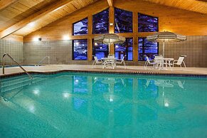 AmericInn by Wyndham Mora