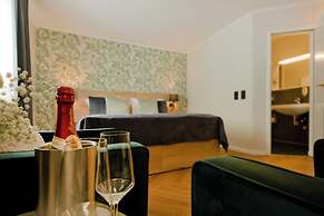 Atrium Hotel Amadeus