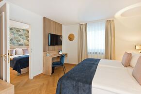 Atrium Hotel Amadeus