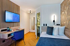 Atrium Hotel Amadeus