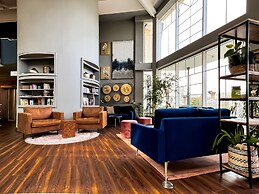 Atrium Hotel Amadeus