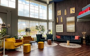 Atrium Hotel Amadeus