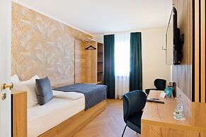 Atrium Hotel Amadeus