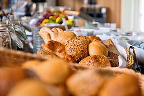 Atrium Hotel Amadeus