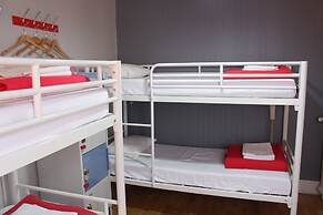 Arty Paris Porte de Versailles by River - Hostel