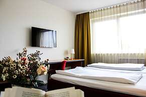 Good Morning + Berlin City East