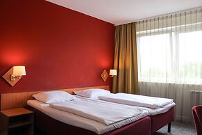 Good Morning + Berlin City East