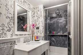 The Inn at the Spanish Steps