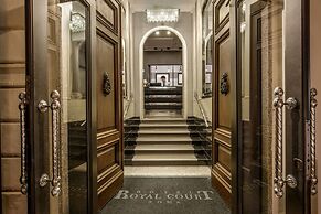 Royal Court Hotel