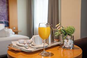 Abba Sants Hotel