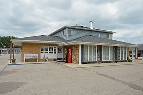 Americas Best Value Inn Suburban Motel