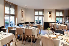 Hotel Marceau Champs Elysees