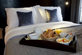 Hotel Marceau Champs Elysees