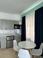 Royal South Beach Hotel