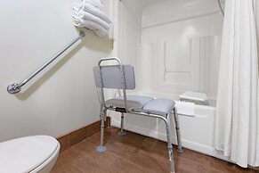 Travelodge by Wyndham Bracebridge