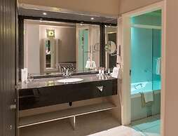 Peermont Metcourt Suites