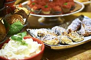 Peermont Metcourt Suites