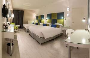 Peermont Metcourt Suites