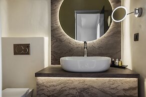 Sun Rocks Boutique Hotel