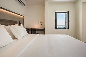 Sun Rocks Boutique Hotel