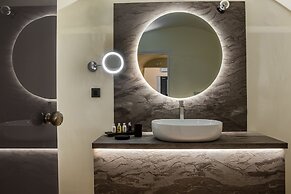 Sun Rocks Boutique Hotel