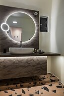 Sun Rocks Boutique Hotel