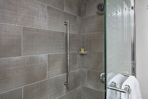 Doubletree By Hilton Boston Logan Airport Chelsea