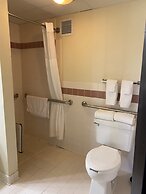 AmericInn by Wyndham Grundy Center