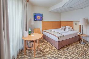Lotus Therme Hotel & Spa