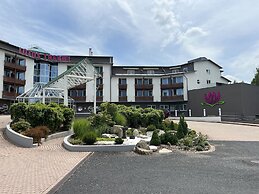 Lotus Therme Hotel & Spa