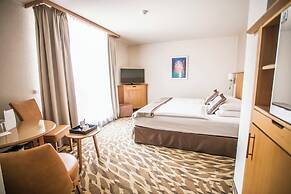 Lotus Therme Hotel & Spa