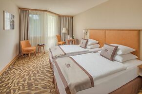 Lotus Therme Hotel & Spa