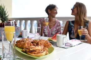 Princess Heights Luxury Boutique Condo Hotel