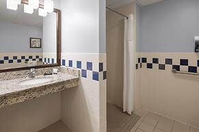 AmericInn by Wyndham Douglas/Saugatuck