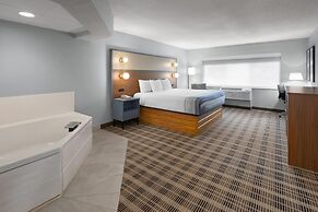 AmericInn by Wyndham Douglas/Saugatuck