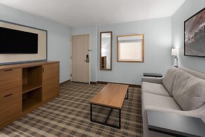 AmericInn by Wyndham Douglas/Saugatuck